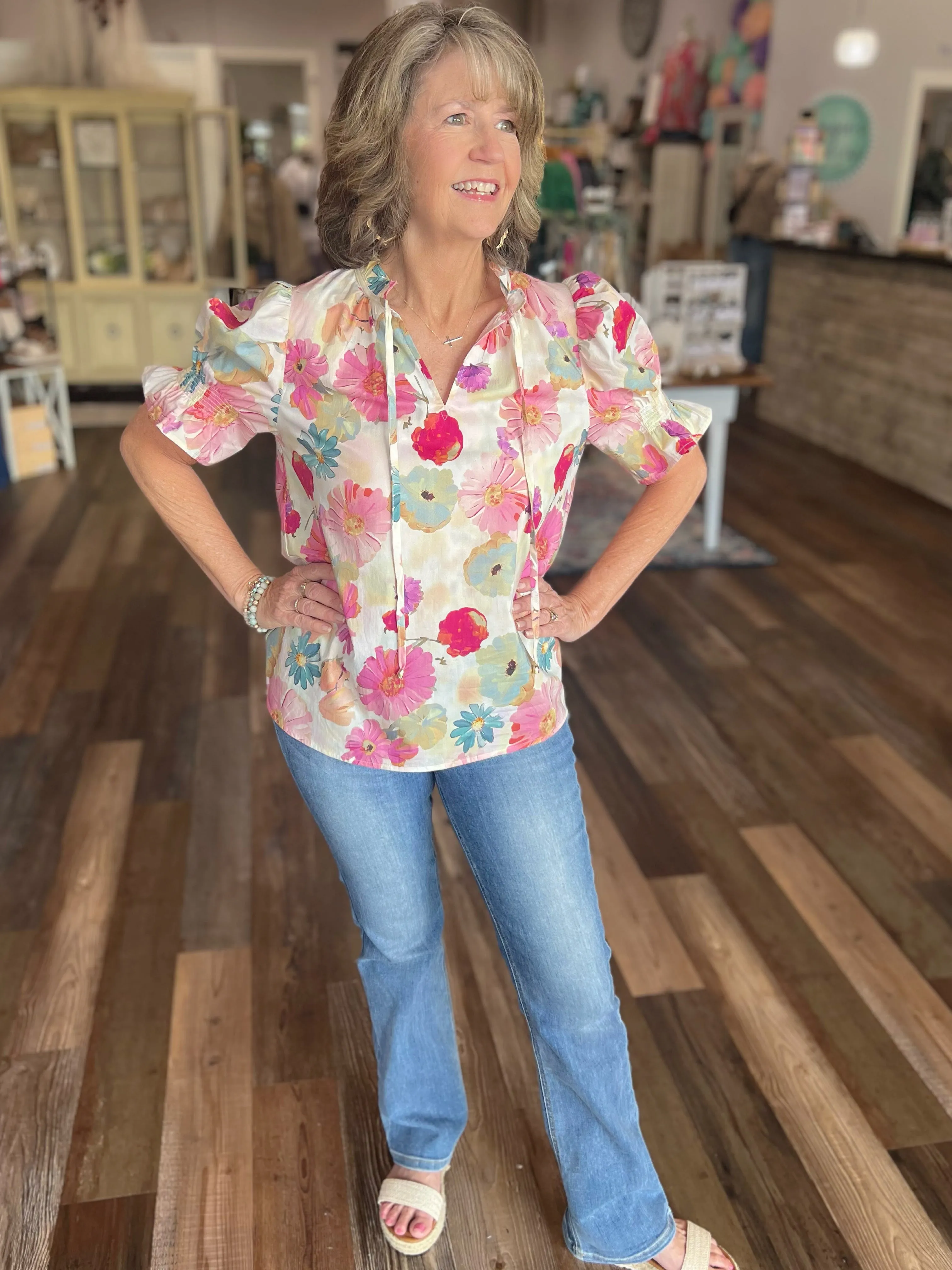 In Full Bloom Floral Print Short Sleeve Top in Curvy