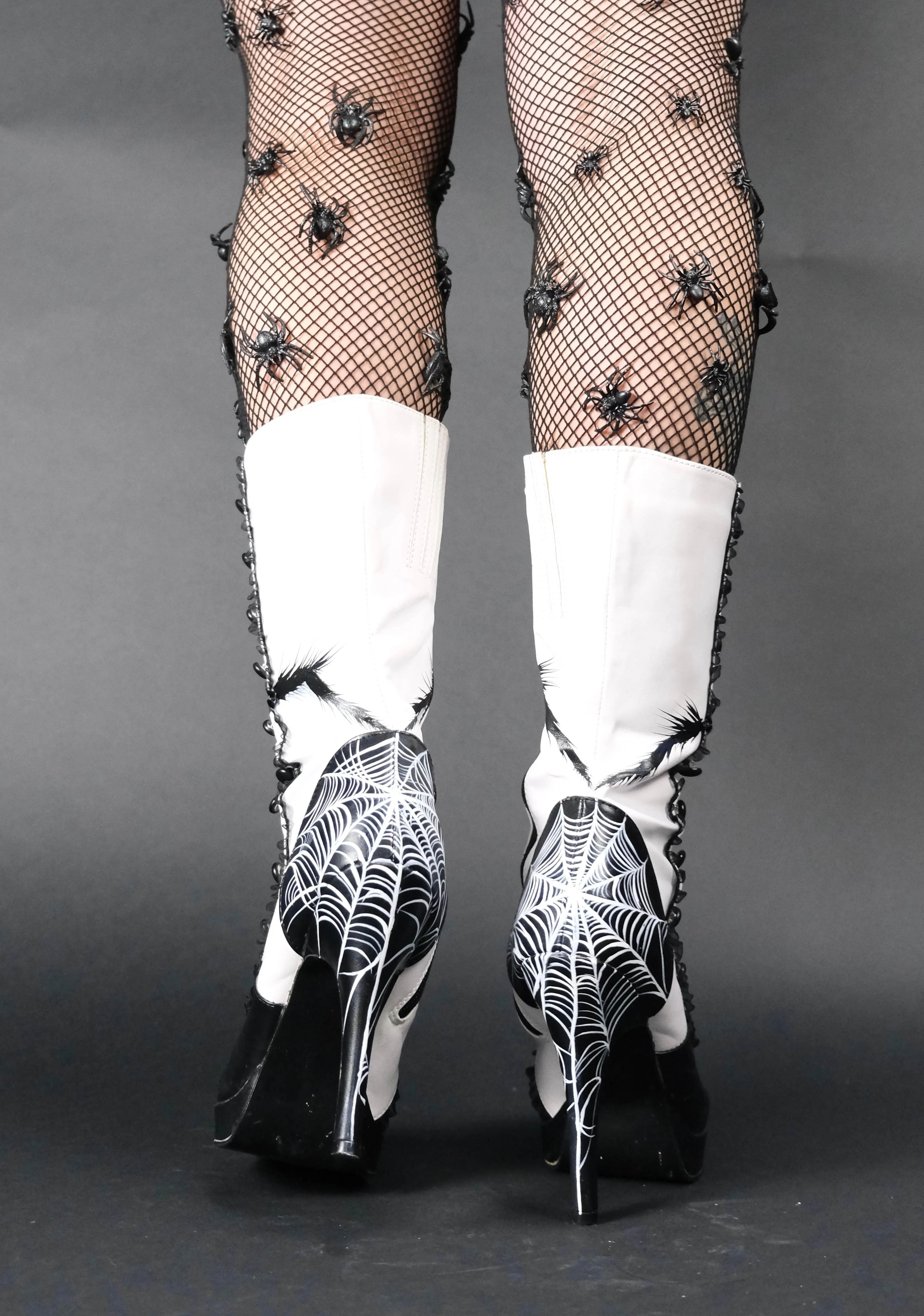 Orb Weaver Platform Boots