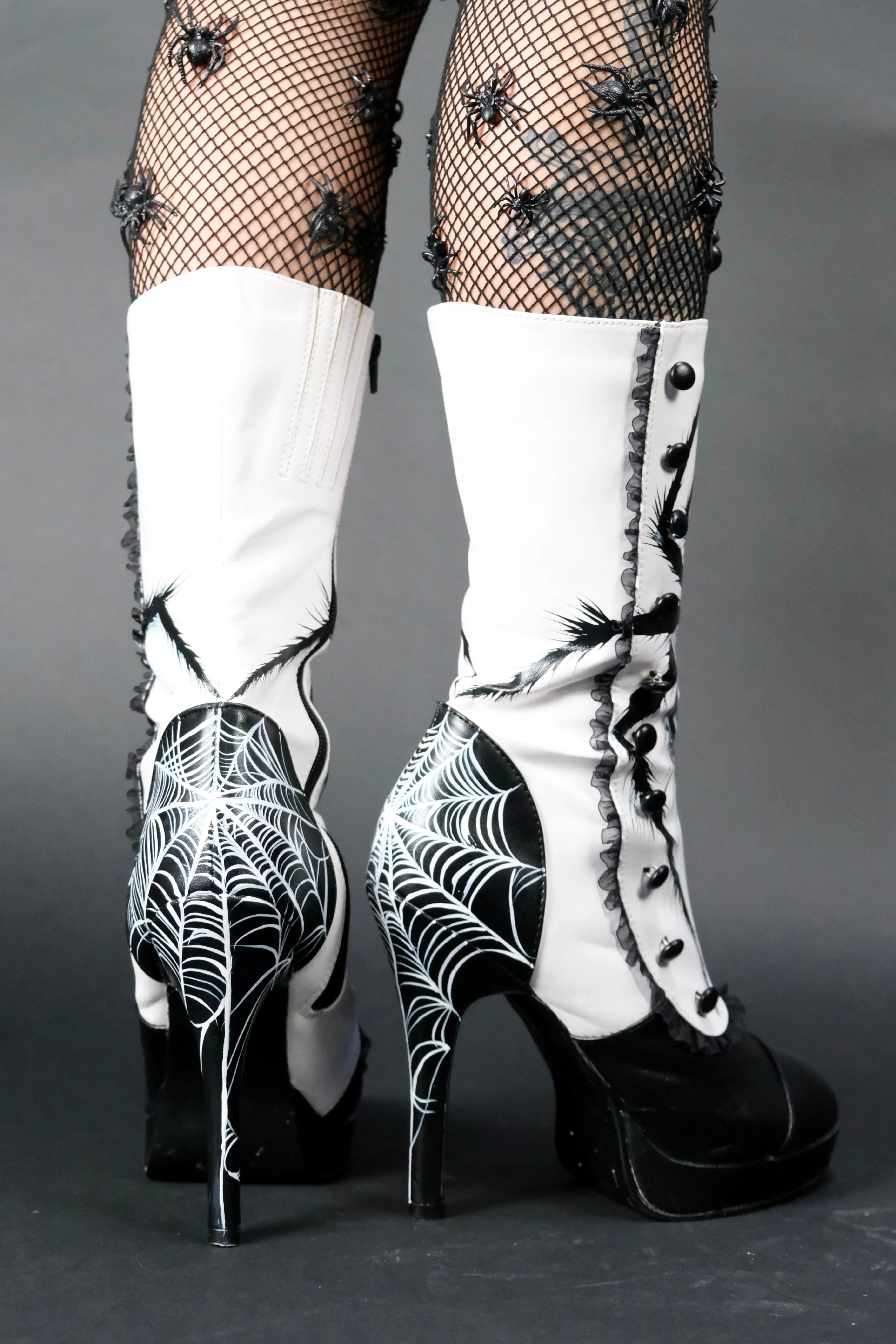 Orb Weaver Platform Boots
