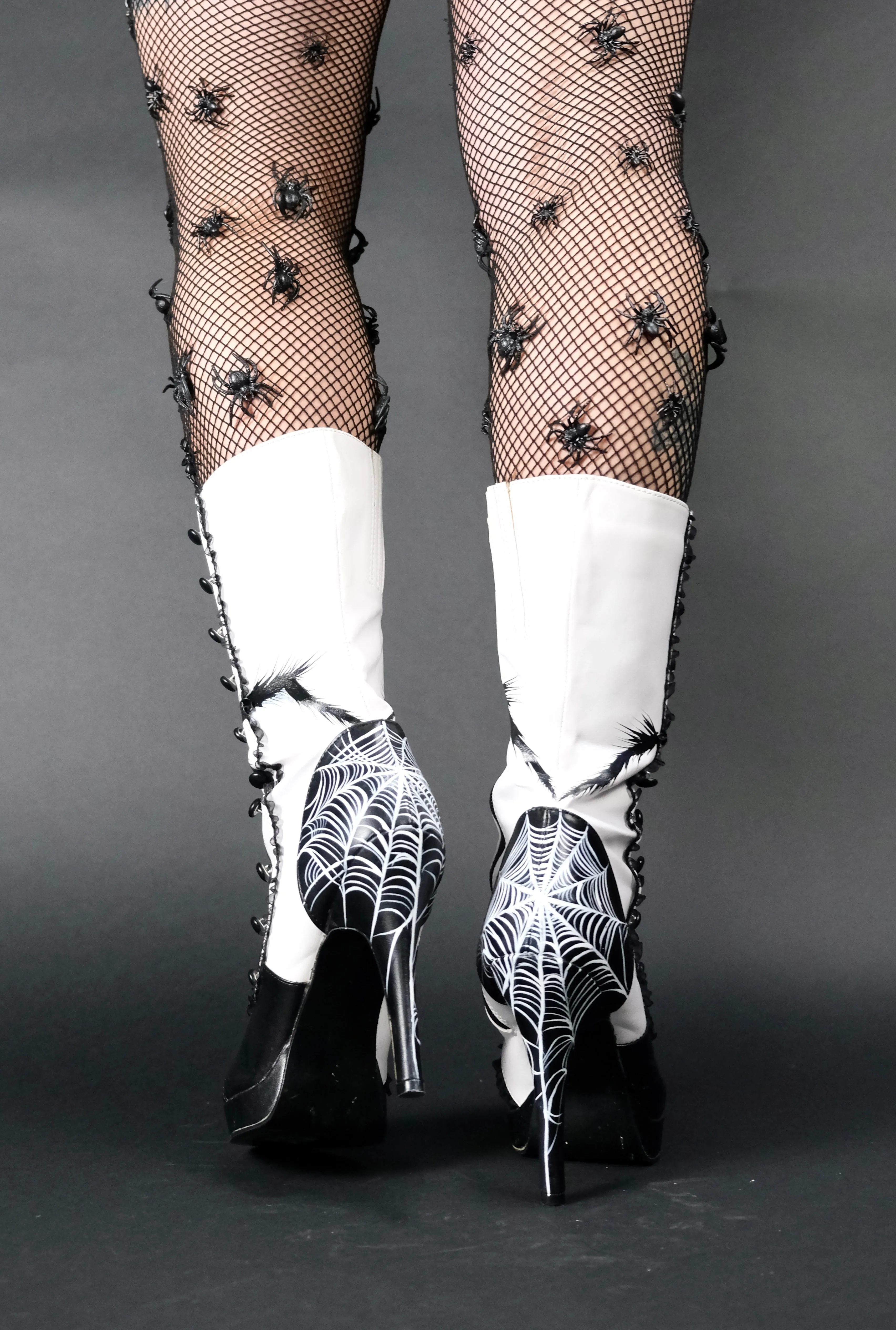 Orb Weaver Platform Boots